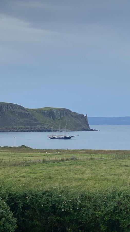 Вилла Flora'S Cliff View Kilmuir  Экстерьер фото